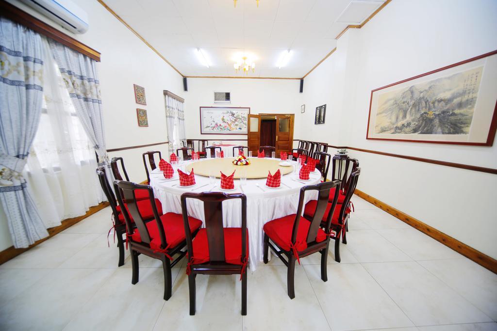 Shangri-La Hotel Uganda คัมพาลา ภายนอก รูปภาพ