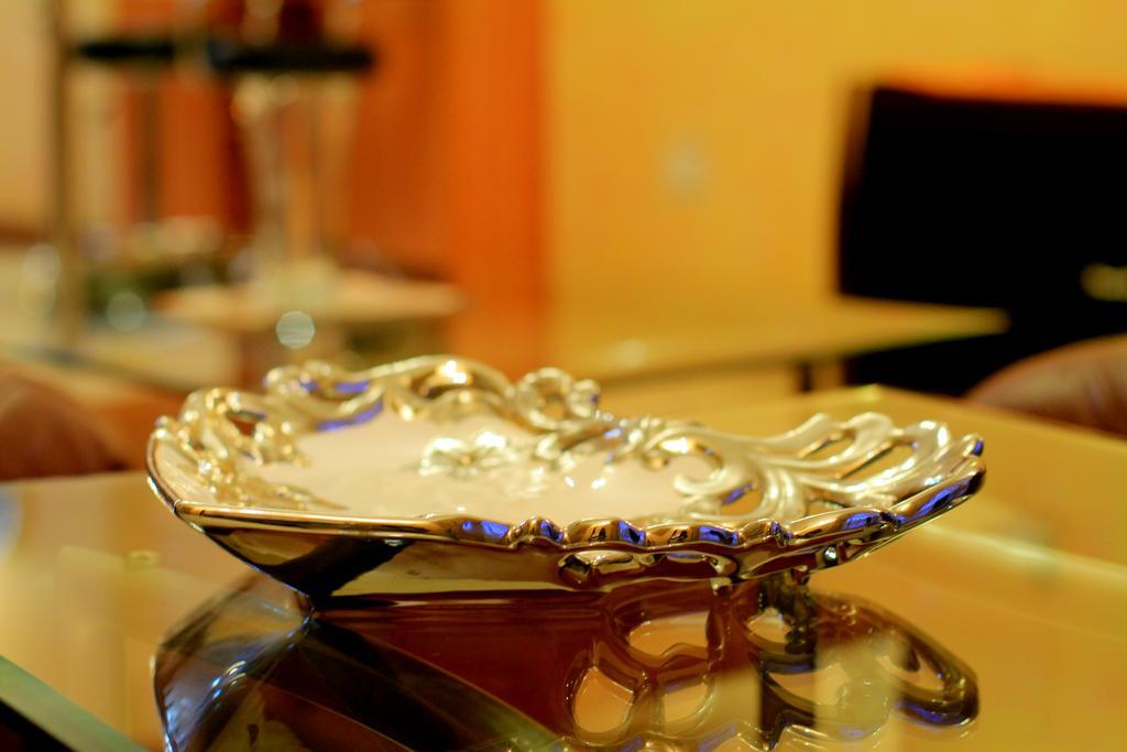 Shangri-La Hotel Uganda คัมพาลา ภายนอก รูปภาพ