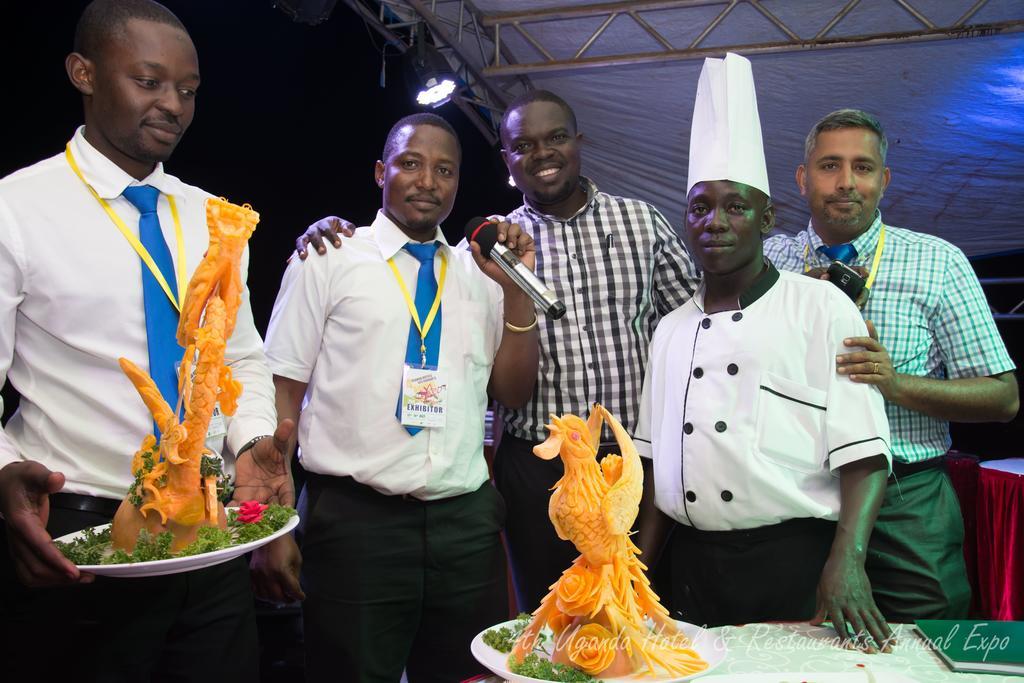 Shangri-La Hotel Uganda คัมพาลา ภายนอก รูปภาพ