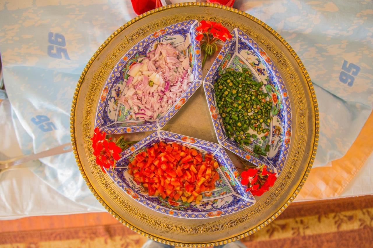 Shangri-La Hotel Uganda คัมพาลา ภายนอก รูปภาพ